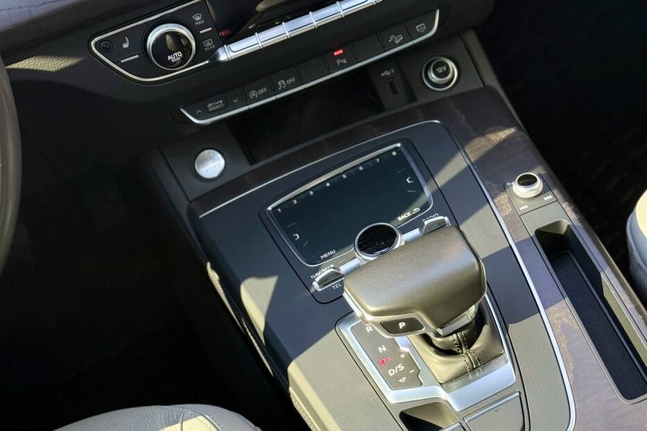 Продам Audi Q5 Prestige 2018 року у Дніпрі