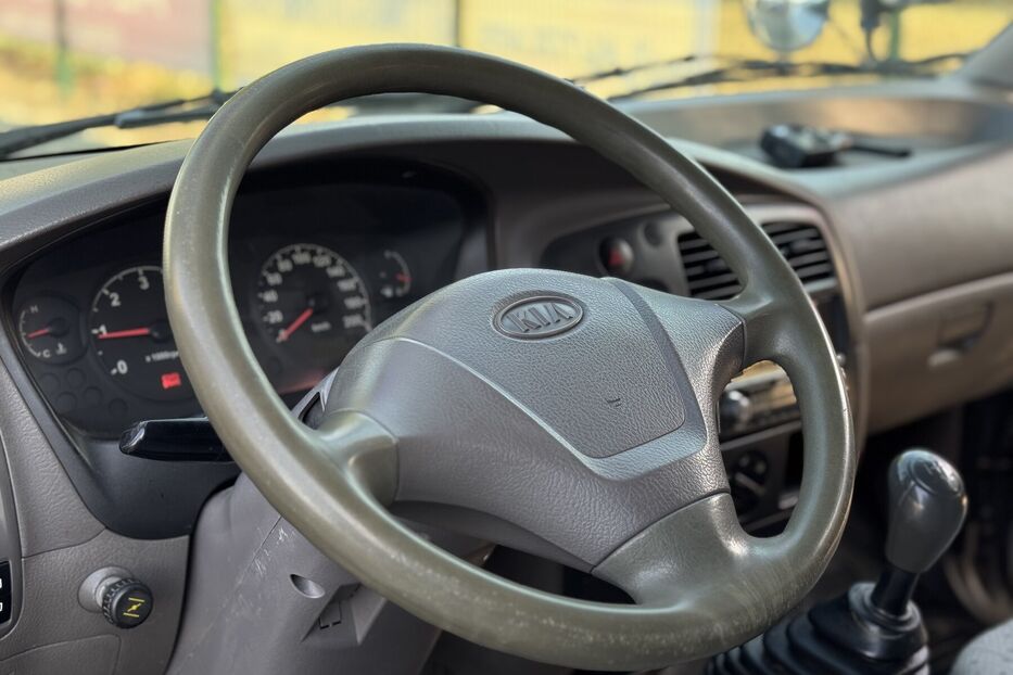 Продам Kia Pregio пас. 2.7D MT (80 k.c) 2004 року у м. Умань, Черкаська область