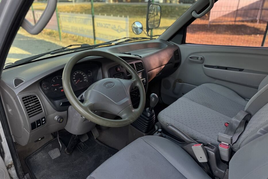 Продам Kia Pregio пас. 2.7D MT (80 k.c) 2004 року у м. Умань, Черкаська область