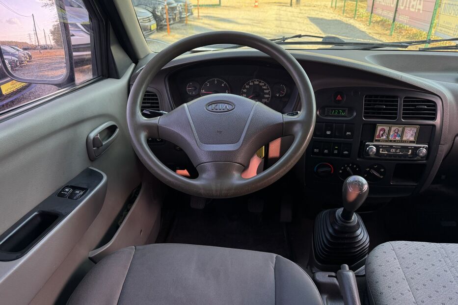 Продам Kia Pregio пас. 2.7D MT (80 k.c) 2004 року у м. Умань, Черкаська область