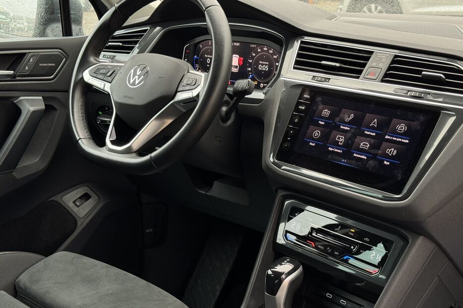 Продам Volkswagen Tiguan 2.0TDI DSG (150 k.c) Elegance 2022 року у м. Умань, Черкаська область