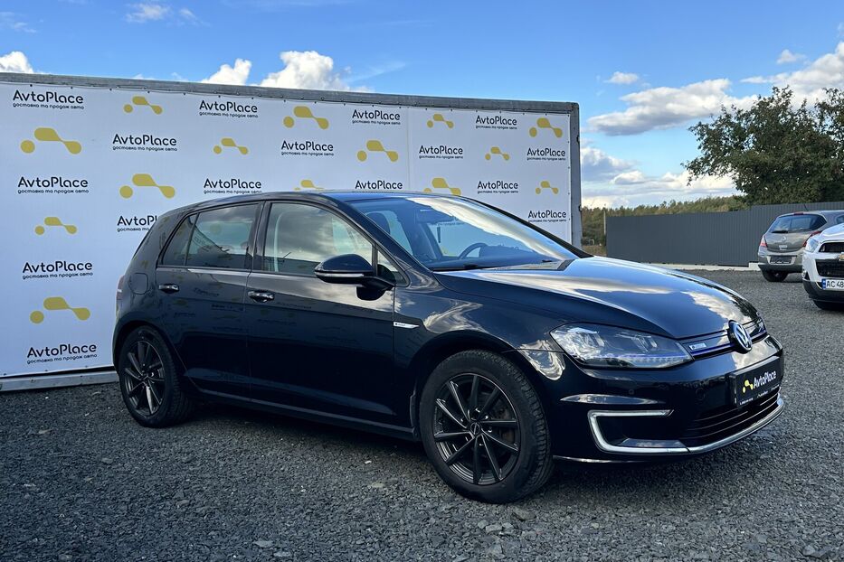 Продам Volkswagen e-Golf 24 KW 2016 року у Луцьку