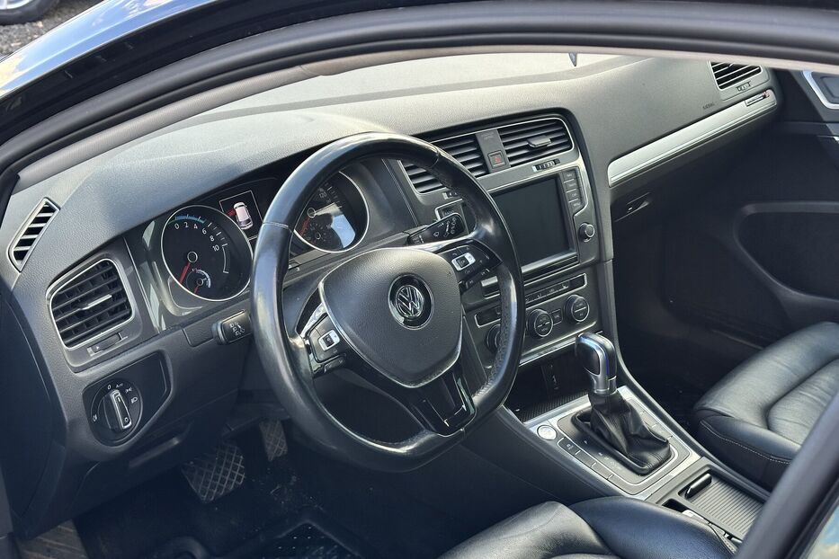 Продам Volkswagen e-Golf 24 KW 2016 року у Луцьку