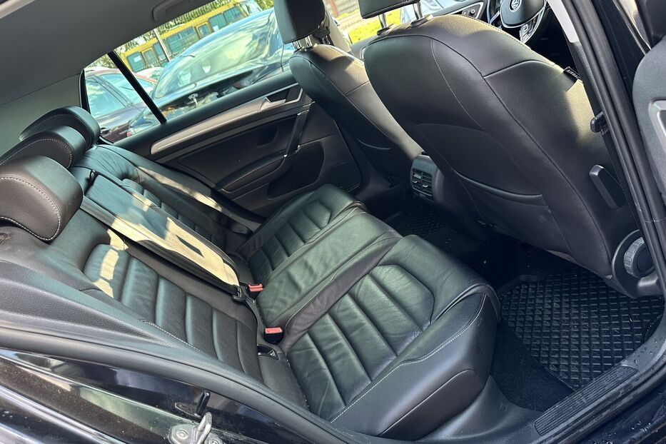 Продам Volkswagen e-Golf 24 KW 2016 року у Луцьку