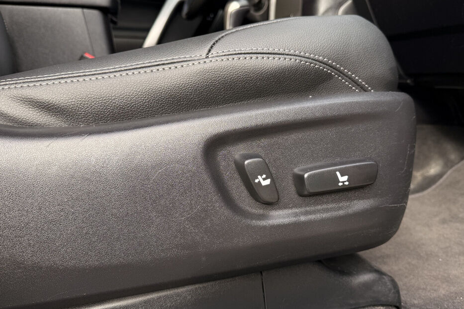 Продам Toyota Land Cruiser Prado J150 2017 року у Києві