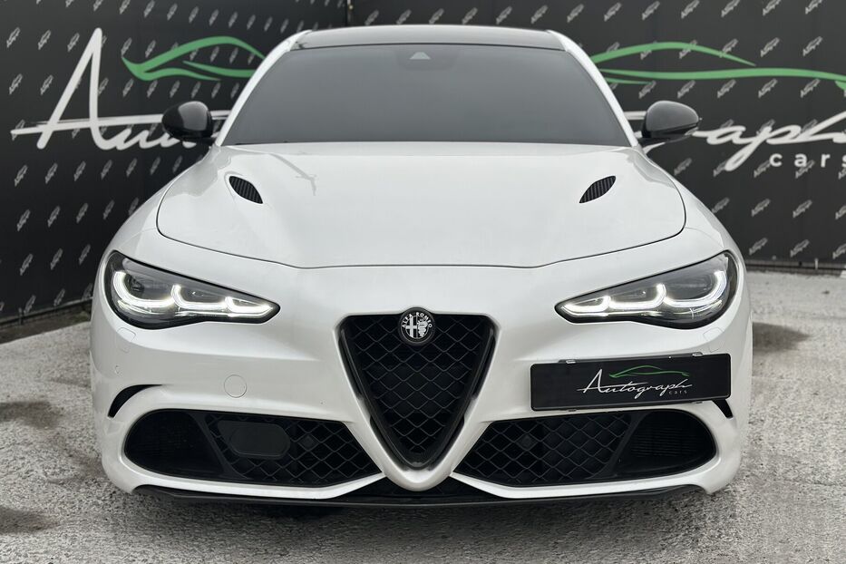 Продам Alfa Romeo Giulia Quadricoglio 2.9 Biturbo 2018 року у Києві
