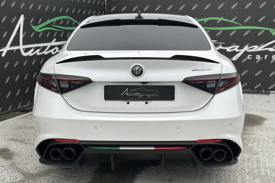 Продам Alfa Romeo Giulia Quadricoglio 2.9 Biturbo 2018 року у Києві