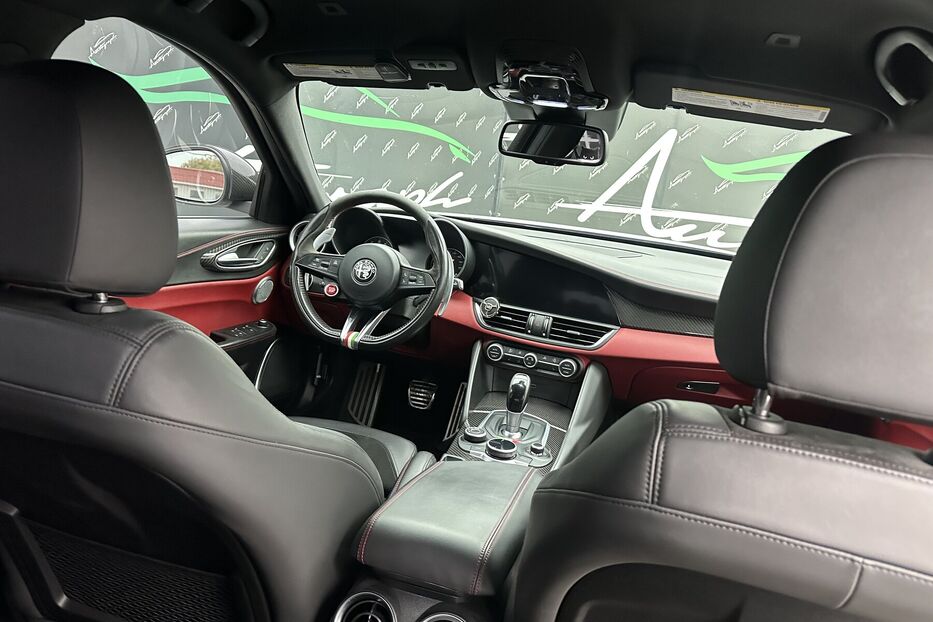Продам Alfa Romeo Giulia Quadricoglio 2.9 Biturbo 2018 року у Києві