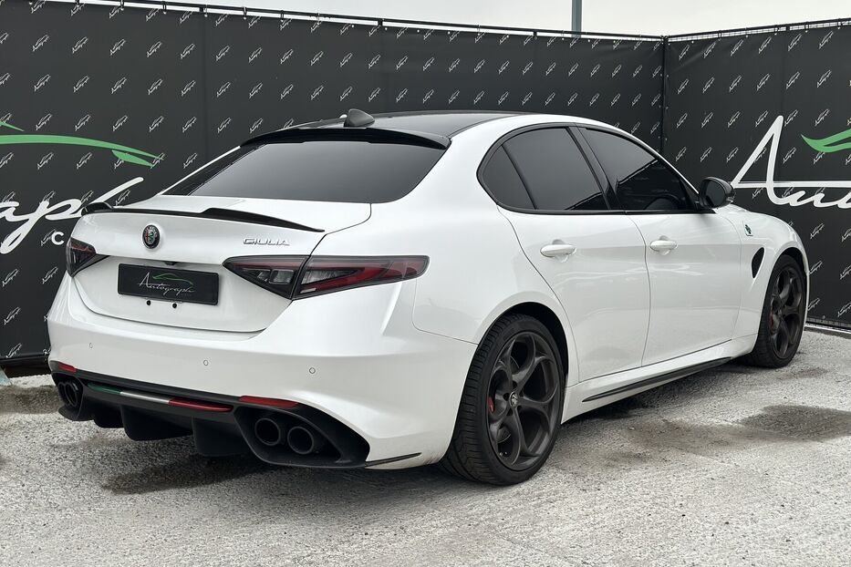 Продам Alfa Romeo Giulia Quadricoglio 2.9 Biturbo 2018 року у Києві