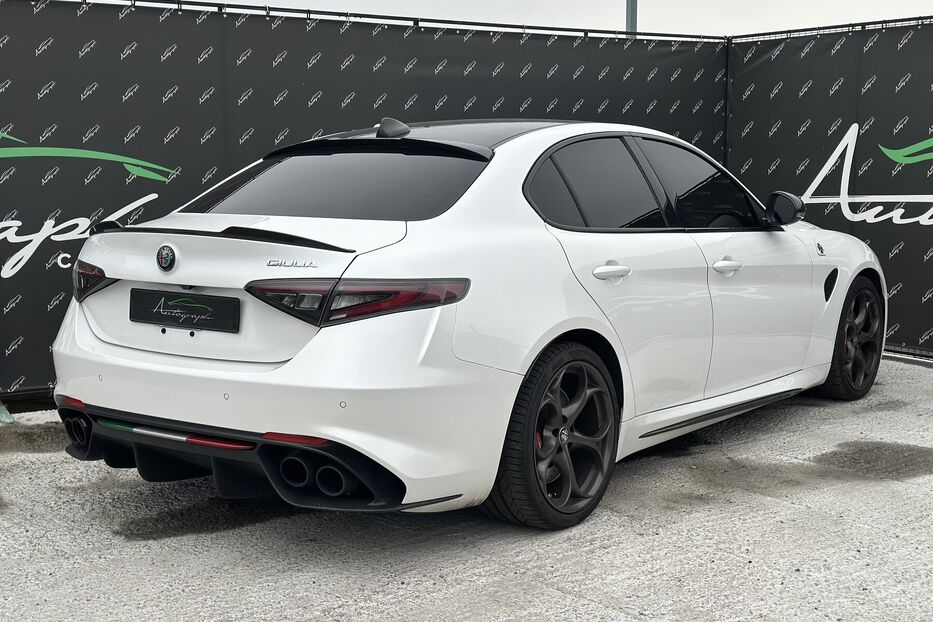 Продам Alfa Romeo Giulia Quadricoglio 2.9 Biturbo 2018 року у Києві