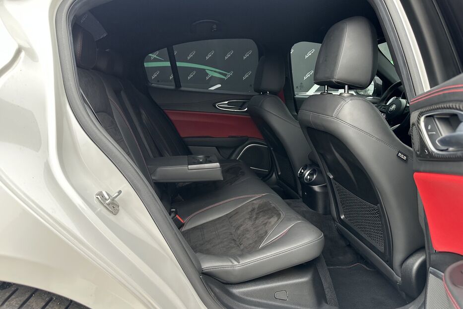 Продам Alfa Romeo Giulia Quadricoglio 2.9 Biturbo 2018 року у Києві