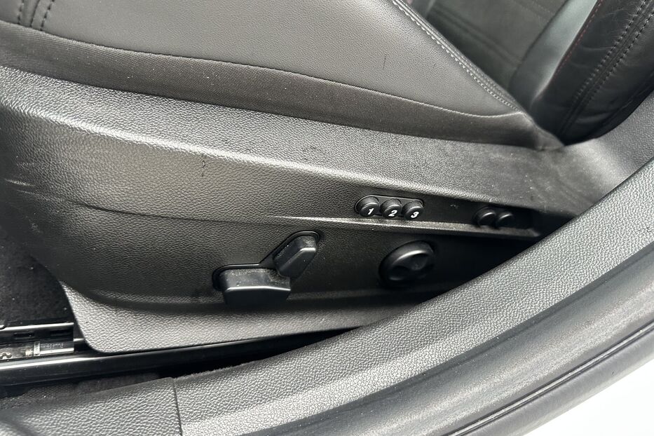 Продам Alfa Romeo Giulia Quadricoglio 2.9 Biturbo 2018 року у Києві