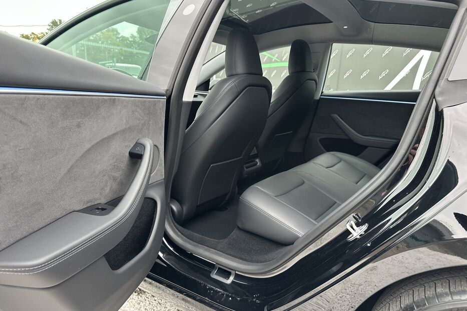 Продам Tesla Model 3 Dual motor Maximum range  2025 року у Києві