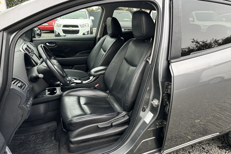 Продам Nissan Leaf 24 квт 2013 року у Луцьку