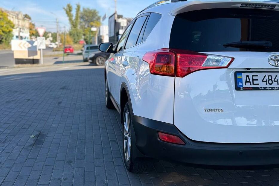 Продам Toyota Rav 4 2013 року у Дніпрі
