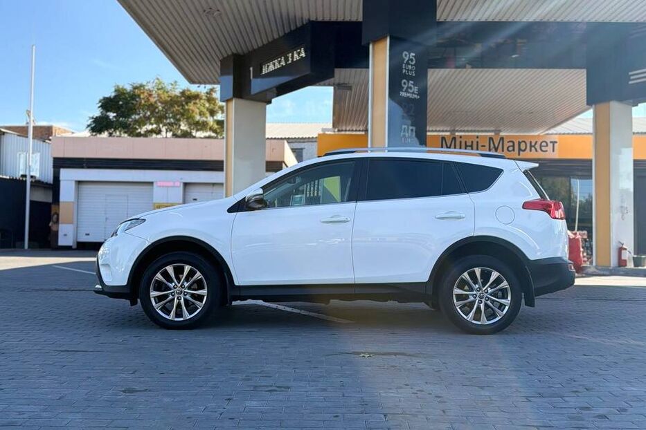 Продам Toyota Rav 4 2013 року у Дніпрі
