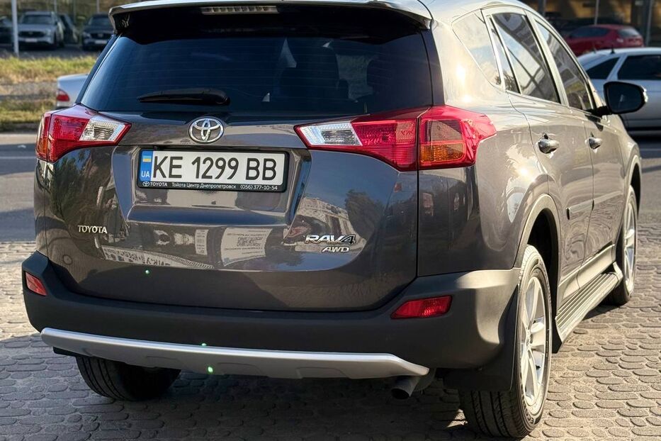 Продам Toyota Rav 4 2013 року у Дніпрі