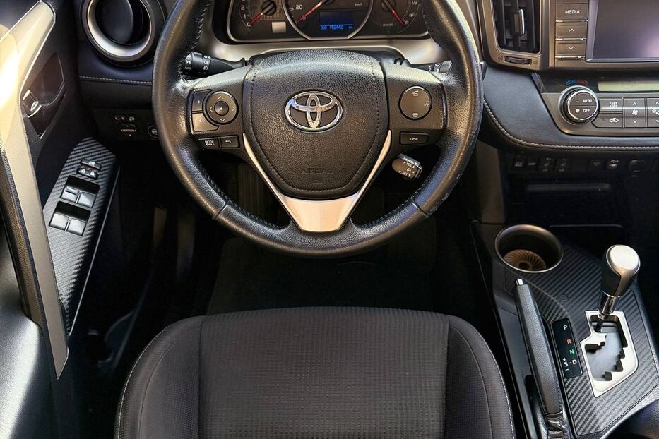 Продам Toyota Rav 4 2013 року у Дніпрі
