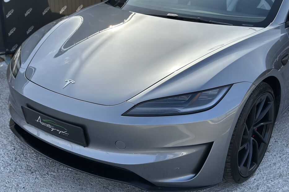 Продам Tesla Model 3 Perfomance 2024 року у Києві