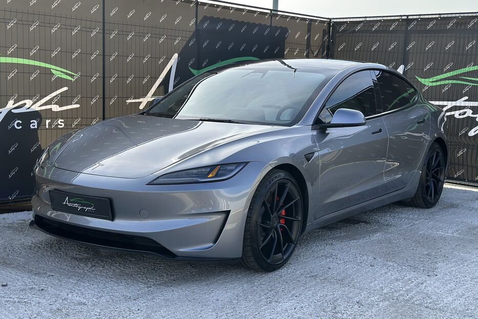 Продам Tesla Model 3 Perfomance 2024 року у Києві