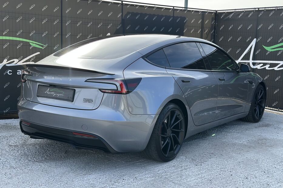 Продам Tesla Model 3 Perfomance 2024 року у Києві