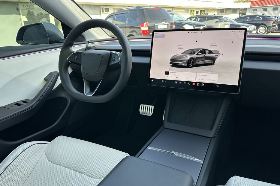 Продам Tesla Model 3 Perfomance 2024 року у Києві