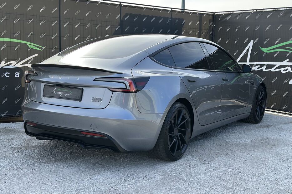 Продам Tesla Model 3 Perfomance 2024 року у Києві