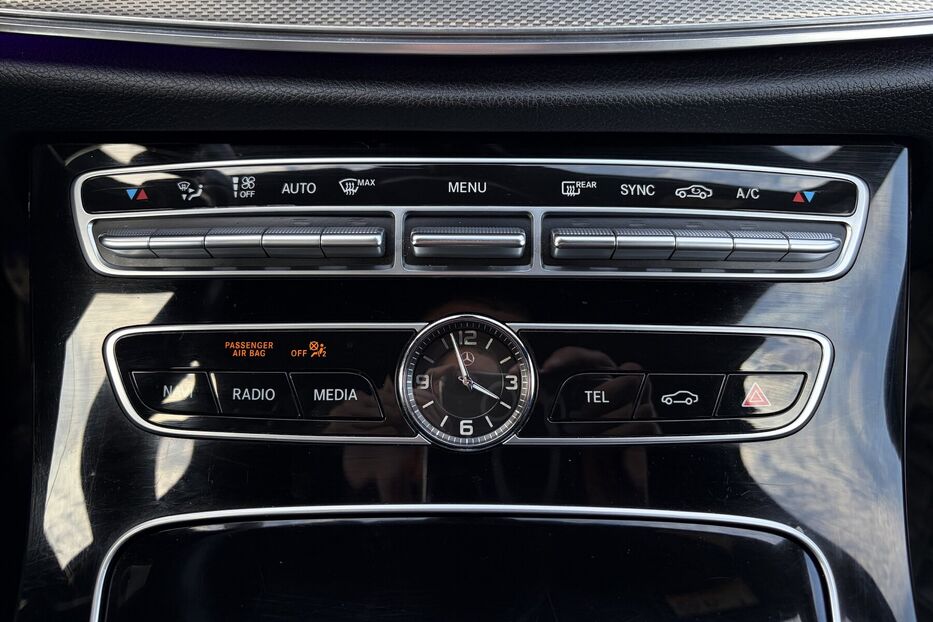 Продам Mercedes-Benz E-Class E220 D КАМЕРА 2018 року у Львові