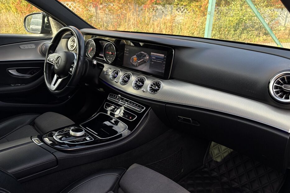 Продам Mercedes-Benz E-Class E220 D КАМЕРА 2018 року у Львові