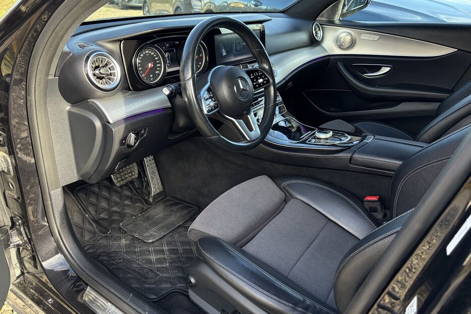 Продам Mercedes-Benz E-Class E220 D КАМЕРА 2018 року у Львові