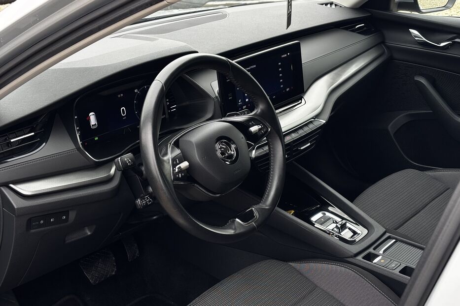 Продам Skoda Octavia A8 2.0 110 КВТ DSG 2021 року у Львові