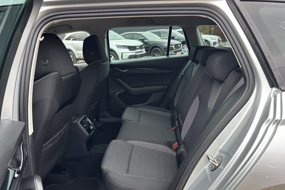 Продам Skoda Octavia A8 2.0 110 КВТ DSG 2021 року у Львові