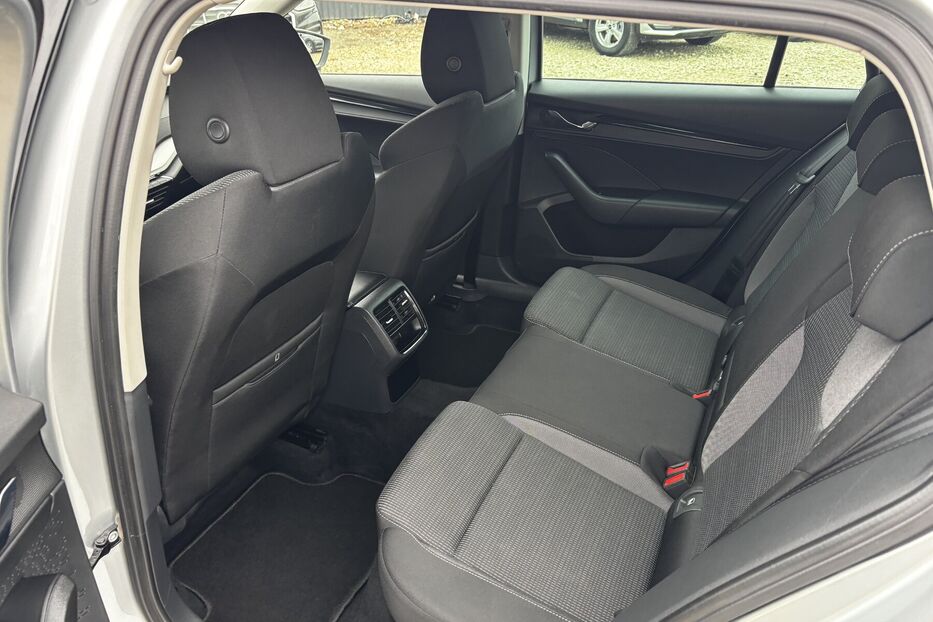 Продам Skoda Octavia A8 2.0 110 КВТ DSG 2021 року у Львові