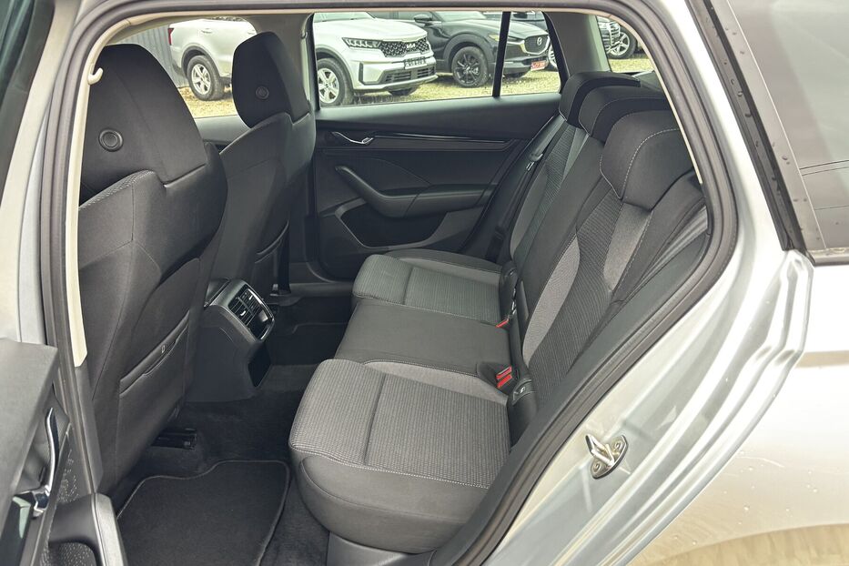 Продам Skoda Octavia A8 2.0 110 КВТ DSG 2021 року у Львові