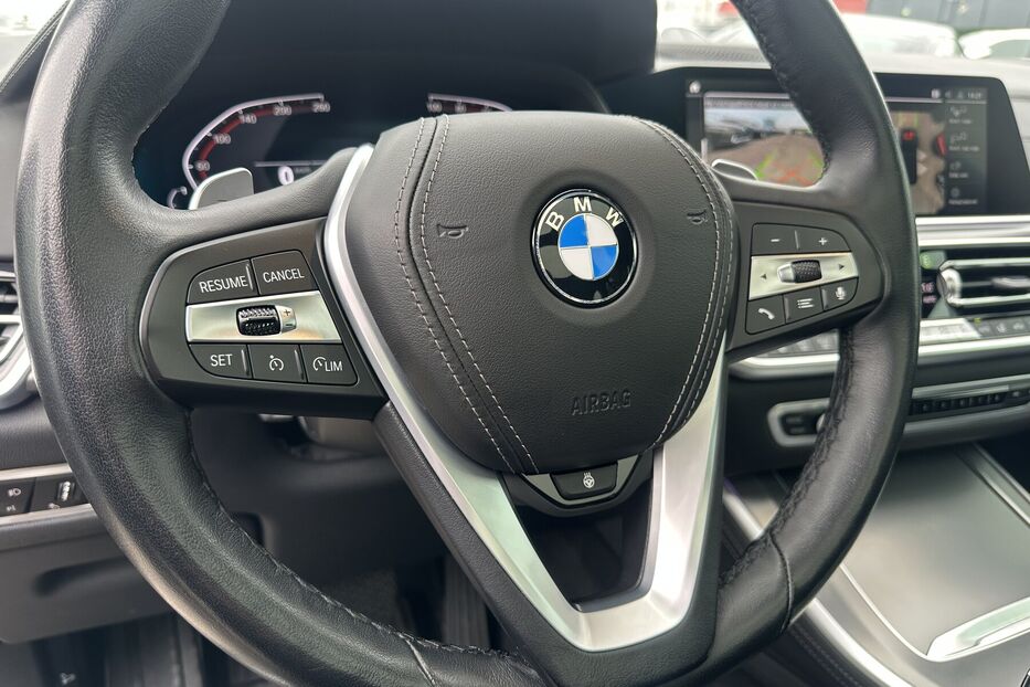 Продам BMW X5 Xdrive40i M-paket 2022 року у Києві