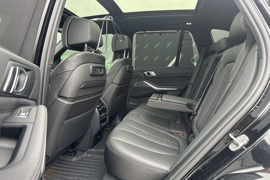 Продам BMW X5 Xdrive40i M-paket 2022 року у Києві