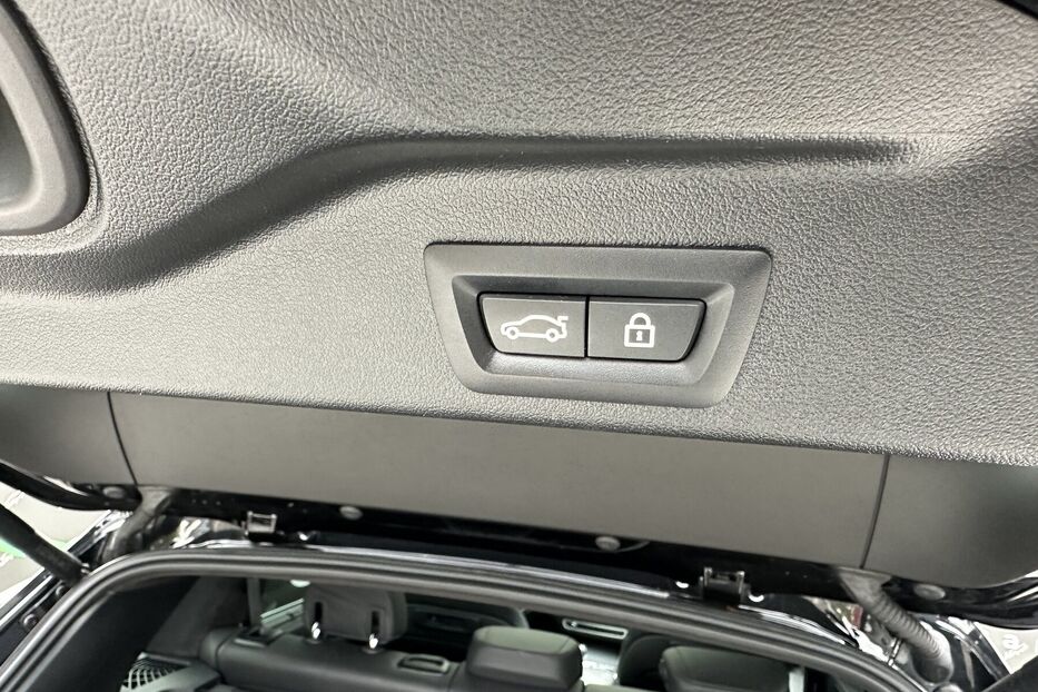 Продам BMW X5 Xdrive40i M-paket 2022 року у Києві