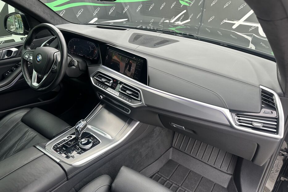 Продам BMW X5 Xdrive40i M-paket 2022 року у Києві
