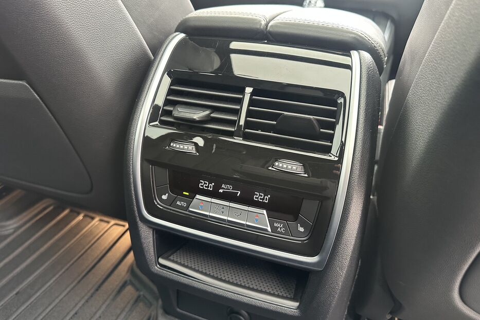 Продам BMW X5 Xdrive40i M-paket 2022 року у Києві