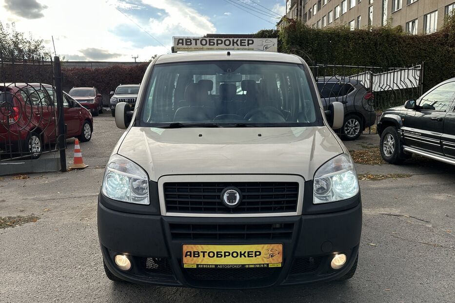 Продам Fiat Doblo Panorama Офіційний 7 місць 2007 року у Миколаєві