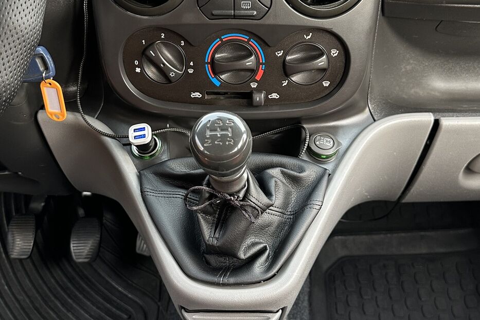 Продам Fiat Doblo Panorama Офіційний 7 місць 2007 року у Миколаєві
