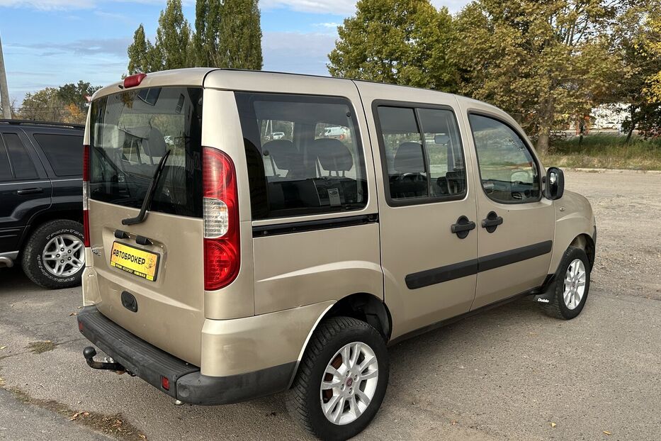 Продам Fiat Doblo Panorama Офіційний 7 місць 2007 року у Миколаєві