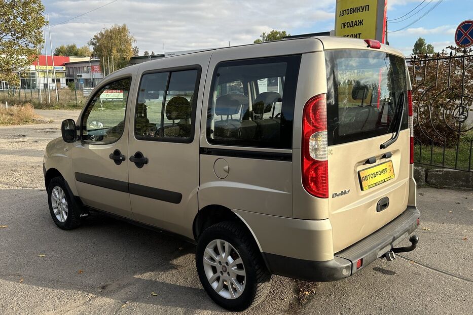 Продам Fiat Doblo Panorama Офіційний 7 місць 2007 року у Миколаєві