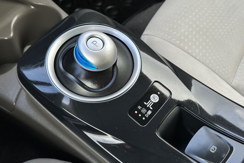 Продам Nissan Leaf 24 квт 2011 року у Луцьку