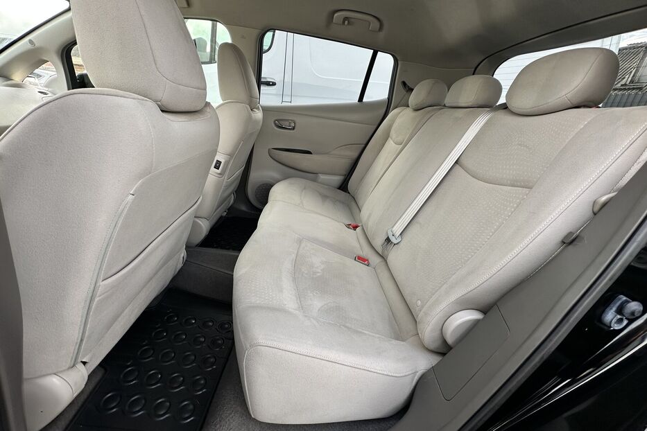 Продам Nissan Leaf 24 квт 2011 року у Луцьку
