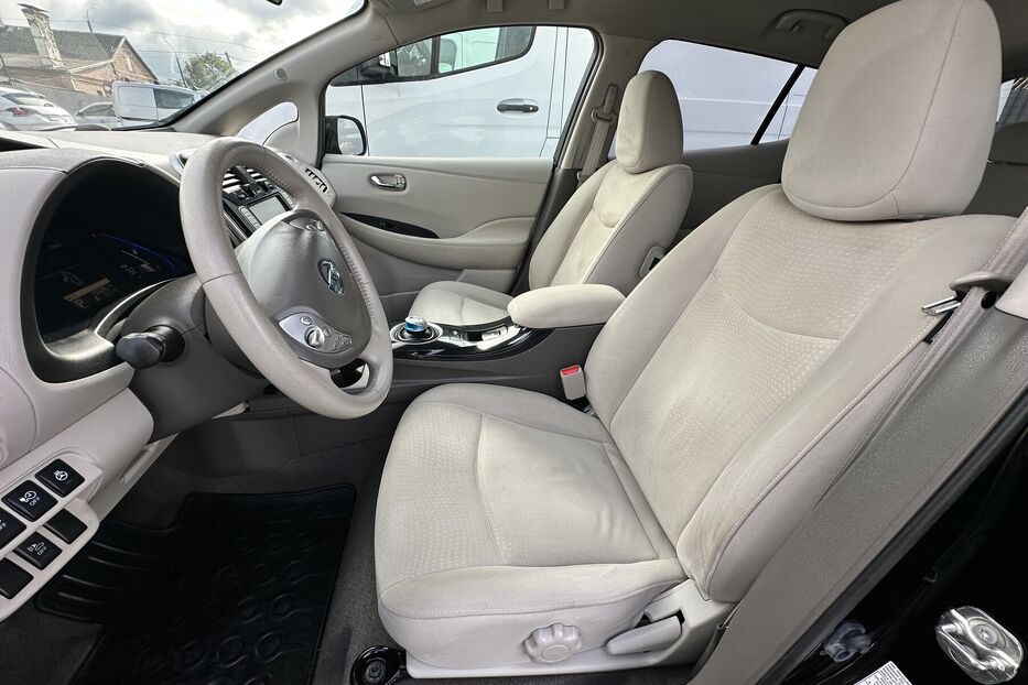 Продам Nissan Leaf 24 квт 2011 року у Луцьку