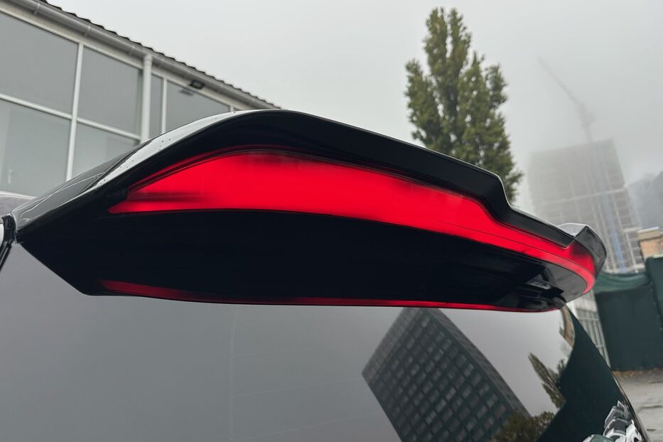 Продам Toyota Land Cruiser 300 Premium 3.3d 2021 року у Києві