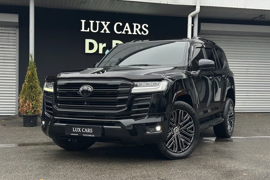 Продам Toyota Land Cruiser 300 Premium 3.3d 2021 року у Києві
