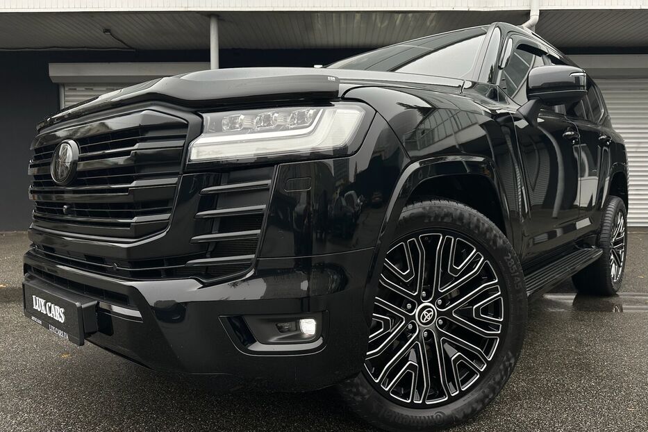 Продам Toyota Land Cruiser 300 Premium 3.3d 2021 року у Києві