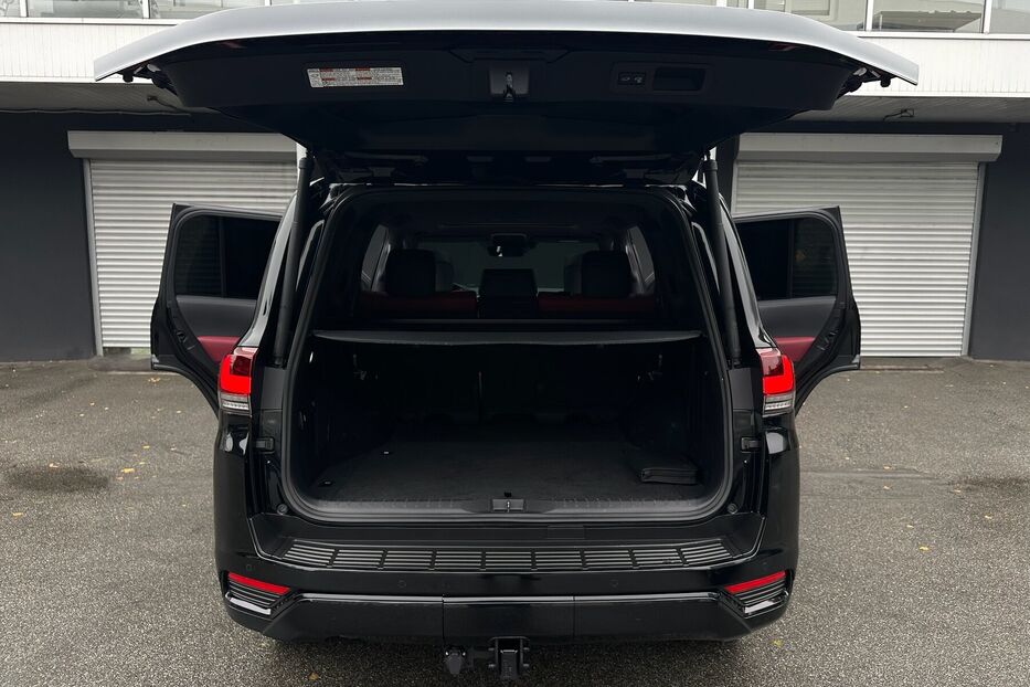 Продам Toyota Land Cruiser 300 Premium 3.3d 2021 року у Києві